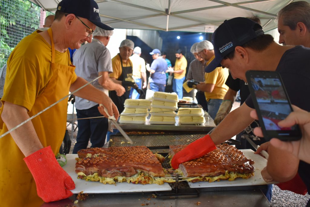Equipes de Nossa Senhora realizam mais uma Porca à Paraguai em Dourados