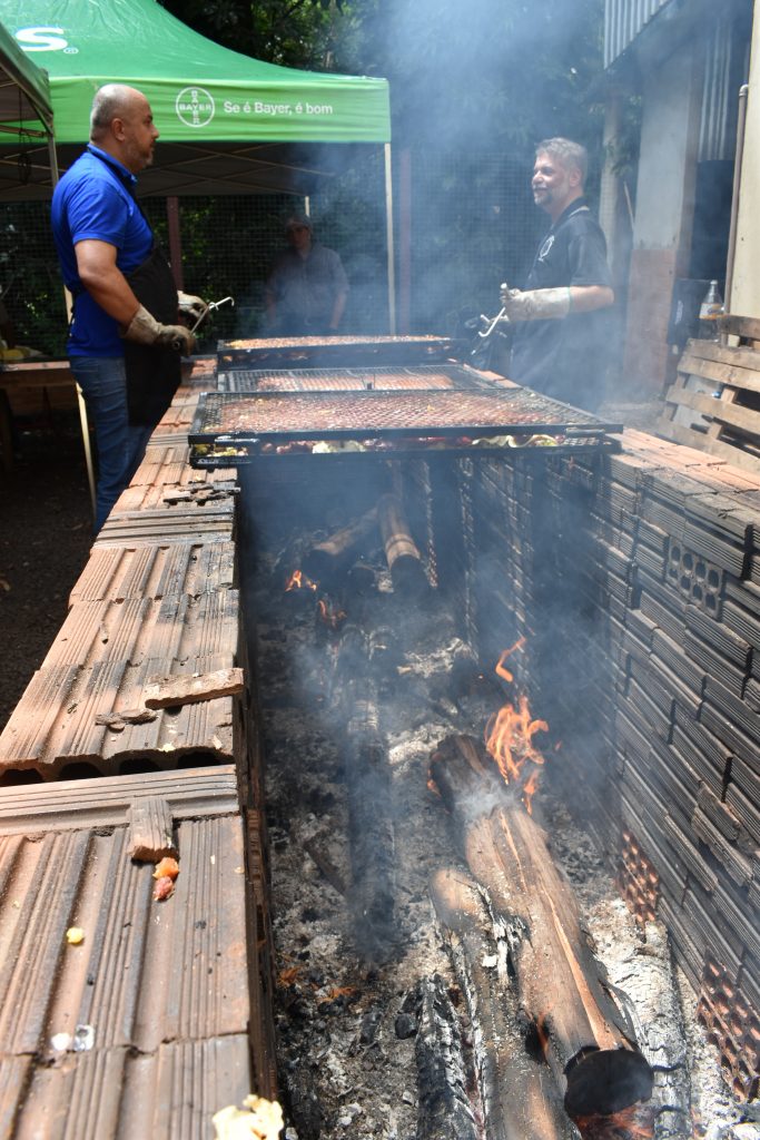 Equipes de Nossa Senhora realizam mais uma Porca à Paraguai em Dourados