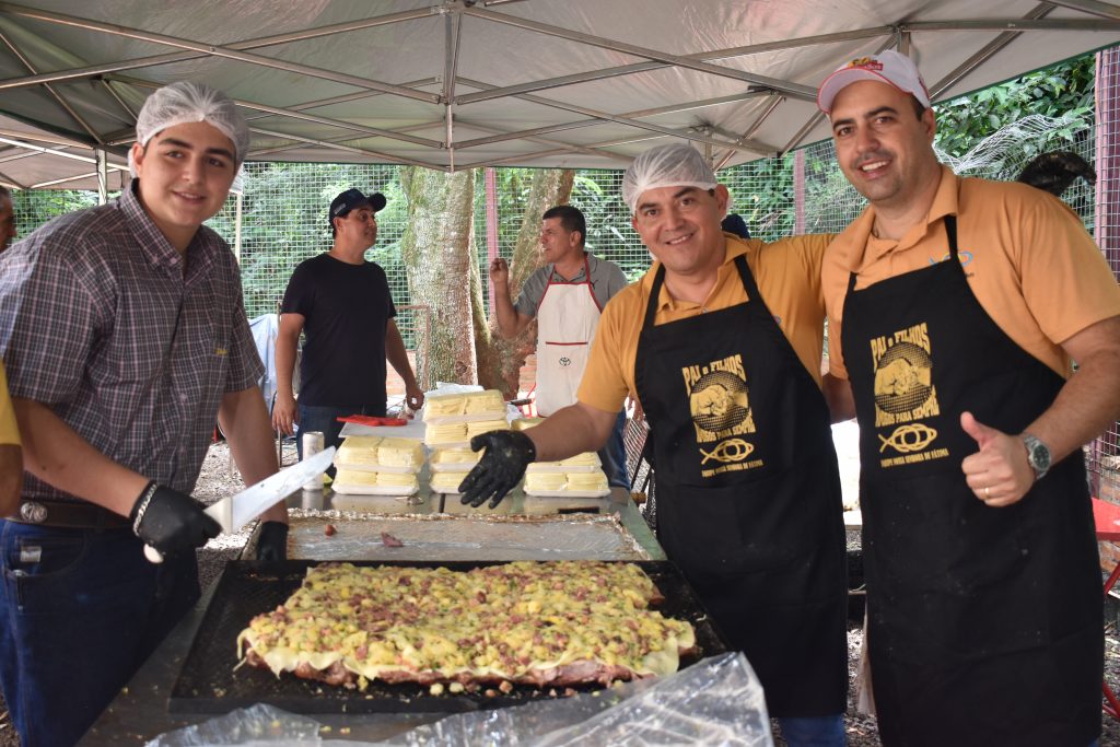 Equipes de Nossa Senhora realizam mais uma Porca à Paraguai em Dourados