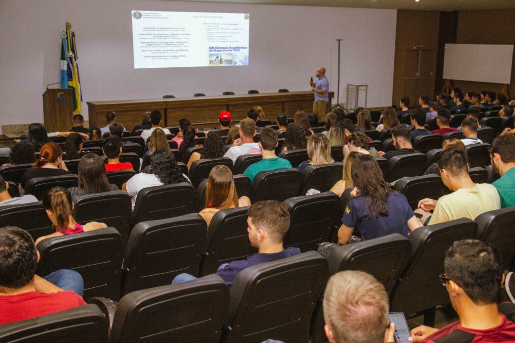 UNIGRAN: 13ª Semana Acadêmica destaca áreas de atuação da Engenharia Civil UNIGRAN: 13ª Semana Acadêmica destaca áreas de atuação da Engenharia Civil
