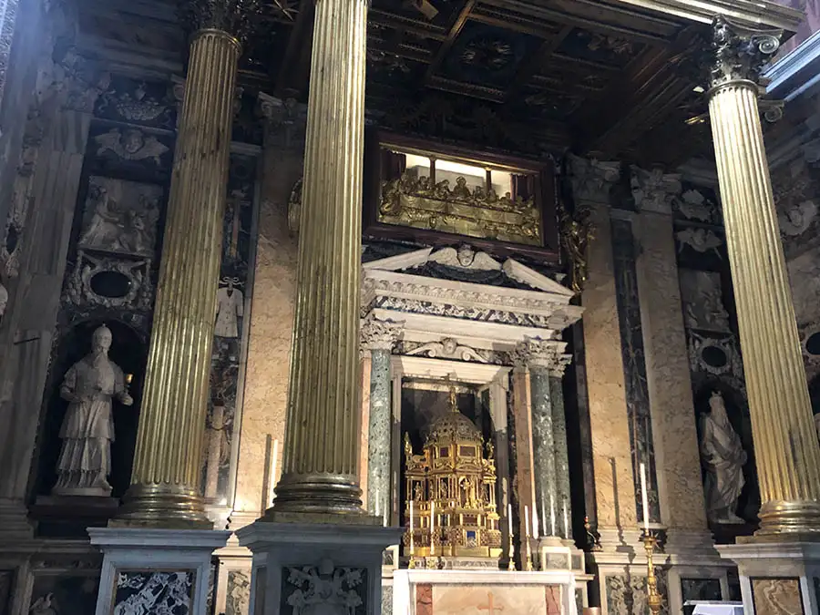 Conheça as relíquias da Paixão de Cristo em Roma Conheça as relíquias da Paixão de Cristo em Roma