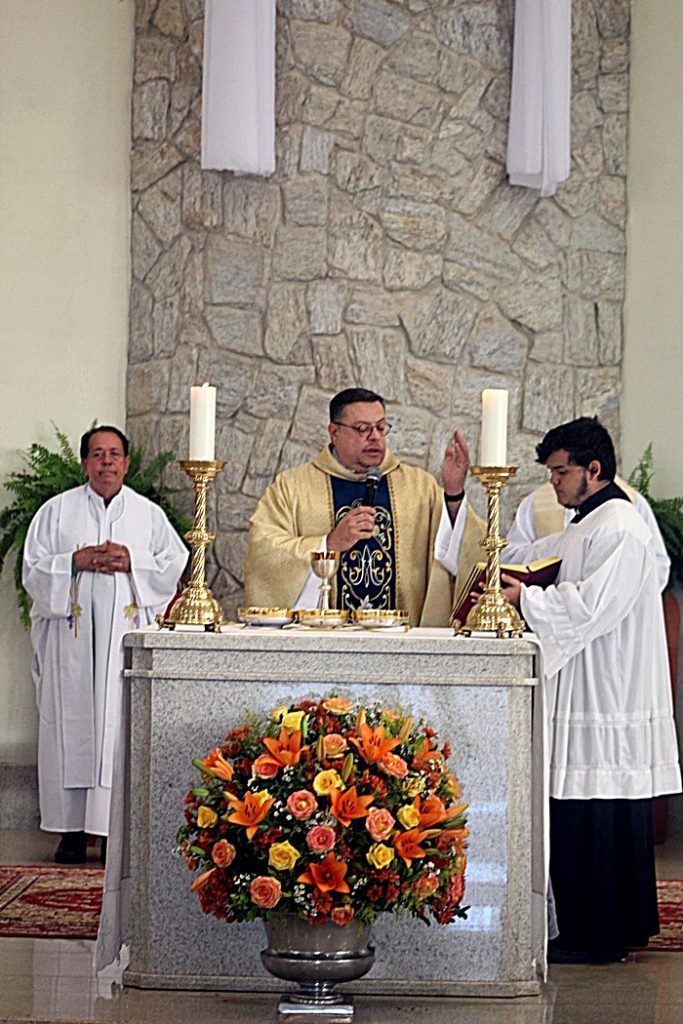 Missa em Ação de Graças e homenagens marcam os 16 anos de sacerdócio Pe. Alex Dias