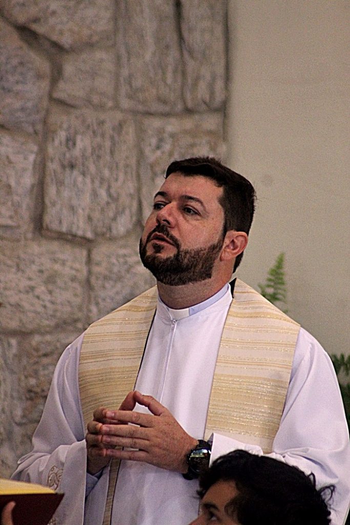 Missa em Ação de Graças e homenagens marcam os 16 anos de sacerdócio Pe. Alex Dias