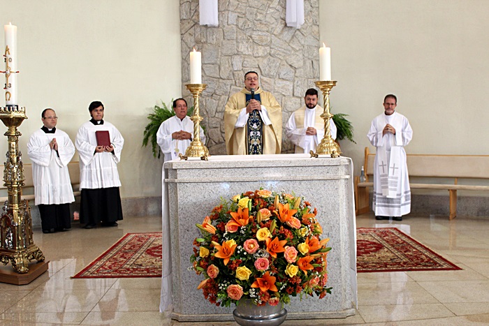 Missa em Ação de Graças e homenagens marcam os 16 anos de sacerdócio Pe. Alex Dias