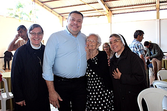 Missa em Ação de Graças e homenagens marcam os 16 anos de sacerdócio Pe. Alex Dias