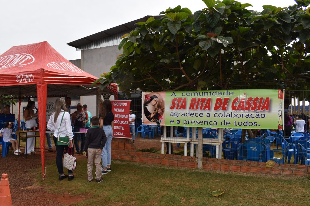 Festejos da padroeira Santa Rita de Cássia, reúne centenas de pessoas de Dourados e região