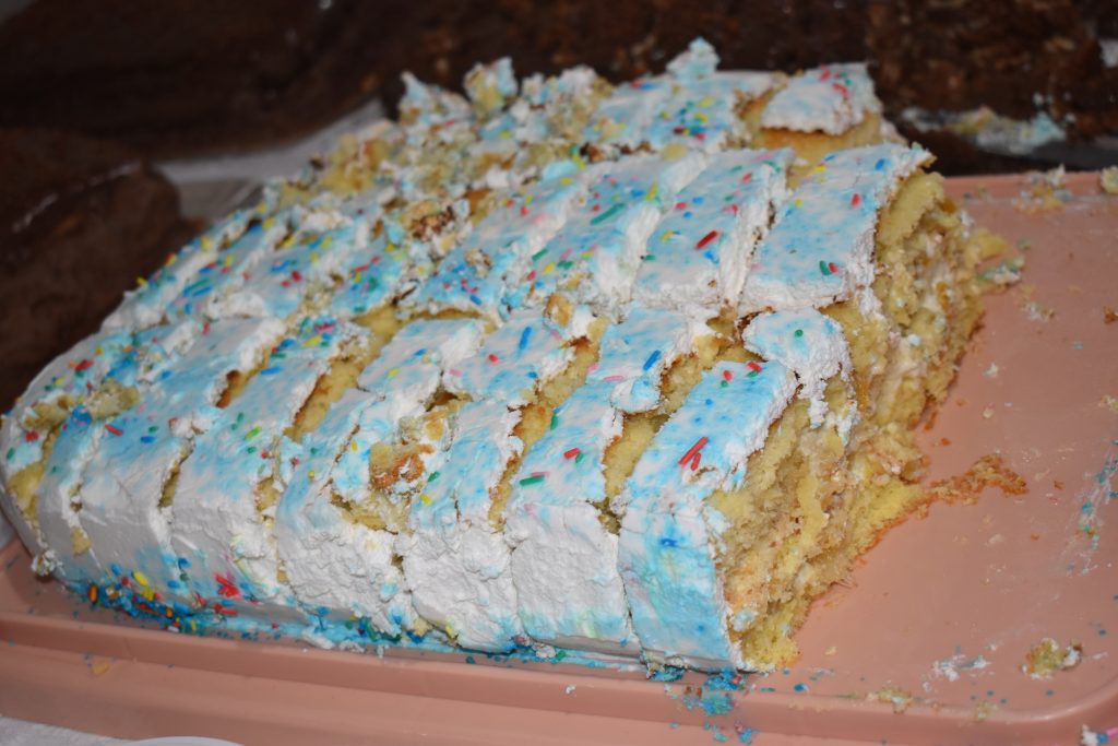 Festejos da padroeira Santa Rita de Cássia, reúne centenas de pessoas de Dourados e região