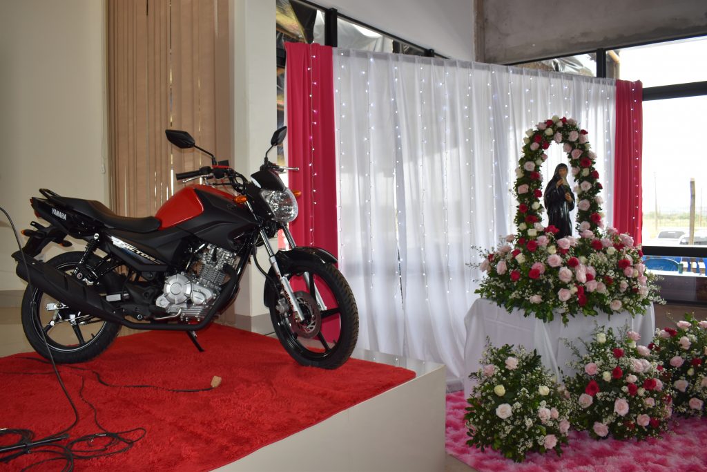 Festejos da padroeira Santa Rita de Cássia, reúne centenas de pessoas de Dourados e região