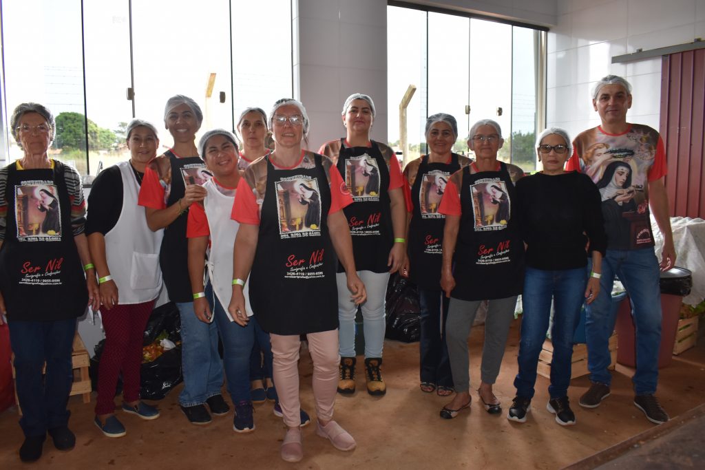 Festejos da padroeira Santa Rita de Cássia, reúne centenas de pessoas de Dourados e região