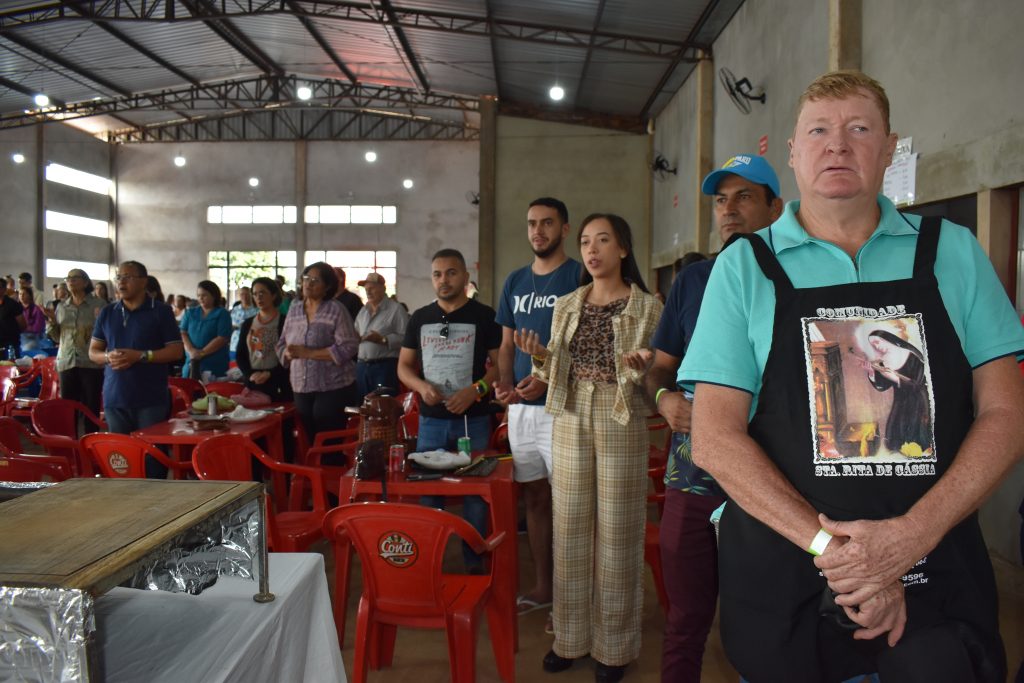 Festejos da padroeira Santa Rita de Cássia, reúne centenas de pessoas de Dourados e região