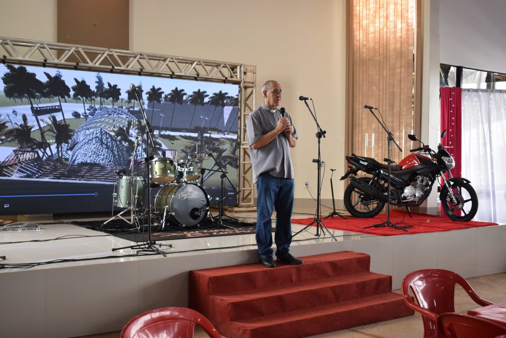 Festejos da padroeira Santa Rita de Cássia, reúne centenas de pessoas de Dourados e região