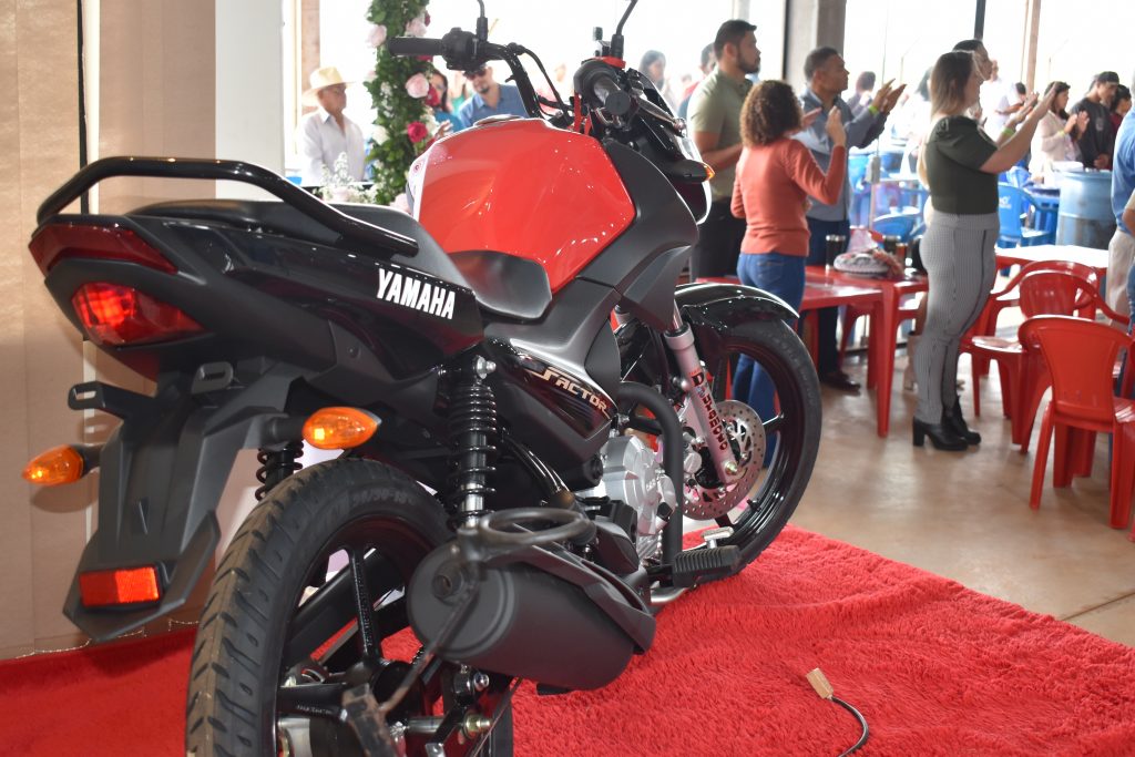 Festejos da padroeira Santa Rita de Cássia, reúne centenas de pessoas de Dourados e região