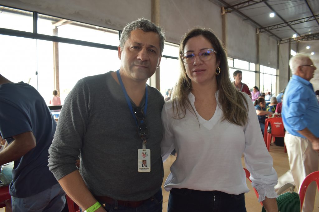 Festejos da padroeira Santa Rita de Cássia, reúne centenas de pessoas de Dourados e região