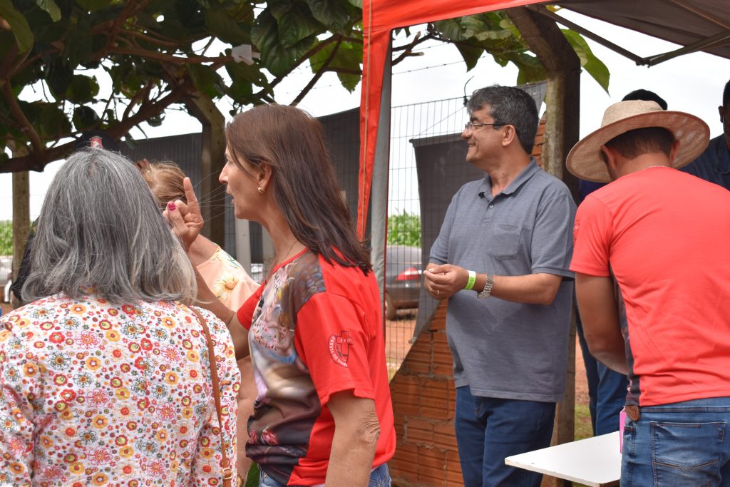 Festejos da padroeira Santa Rita de Cássia, reúne centenas de pessoas de Dourados e região