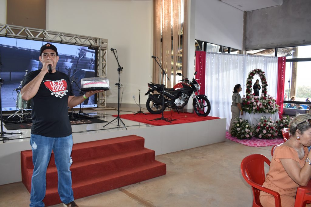 Festejos da padroeira Santa Rita de Cássia, reúne centenas de pessoas de Dourados e região