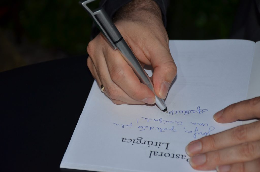 Veja as fotos do lançamento do livro: Pastoral Litúrgica do Pe. Fernando Lorenz