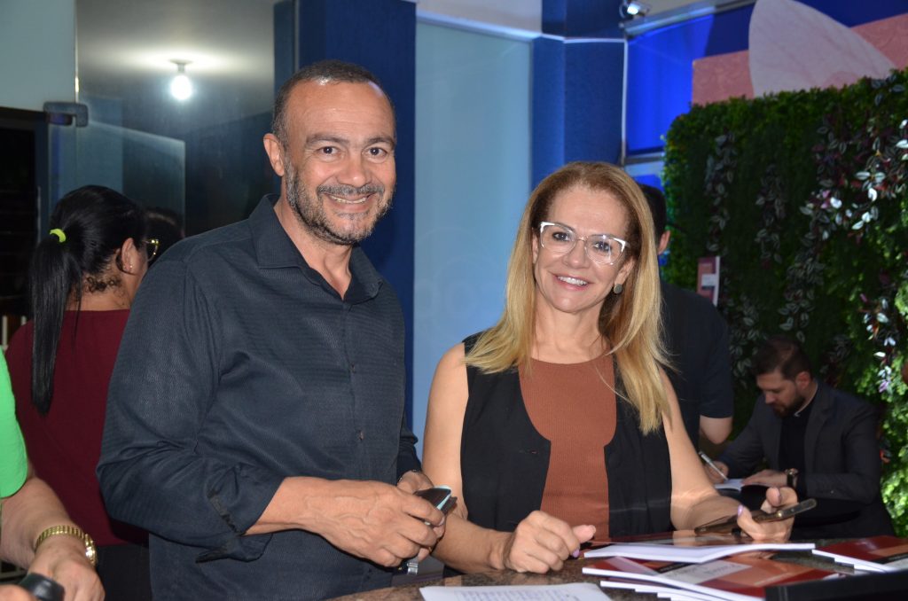 Veja as fotos do lançamento do livro: Pastoral Litúrgica do Pe. Fernando Lorenz