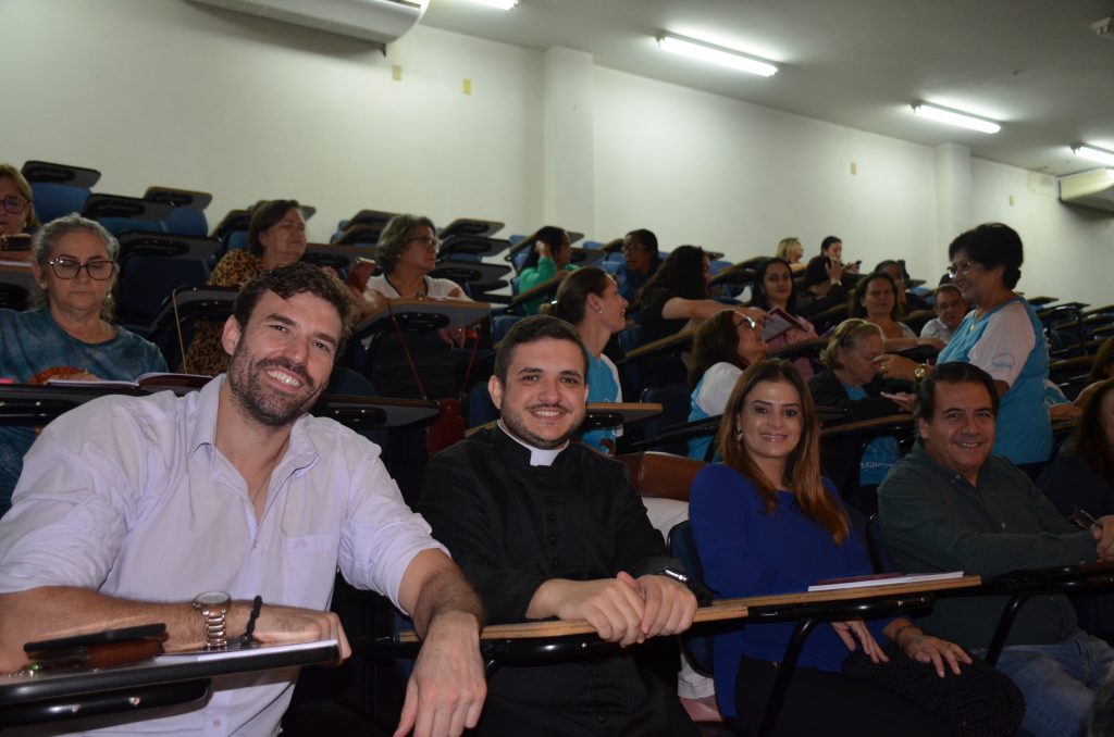 Veja as fotos do lançamento do livro: Pastoral Litúrgica do Pe. Fernando Lorenz