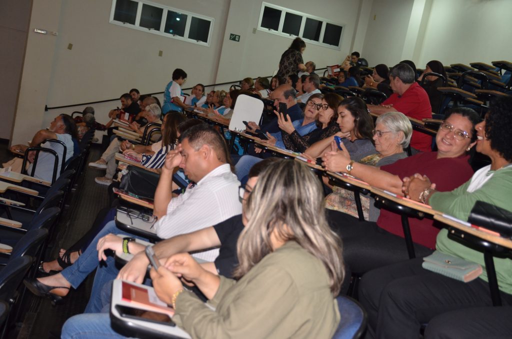 Veja as fotos do lançamento do livro: Pastoral Litúrgica do Pe. Fernando Lorenz