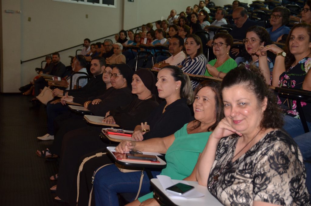 Veja as fotos do lançamento do livro: Pastoral Litúrgica do Pe. Fernando Lorenz