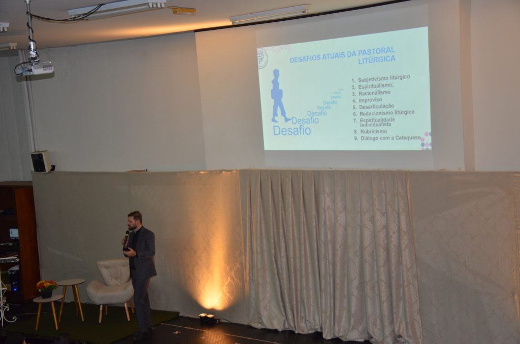 Veja as fotos do lançamento do livro: Pastoral Litúrgica do Pe. Fernando Lorenz