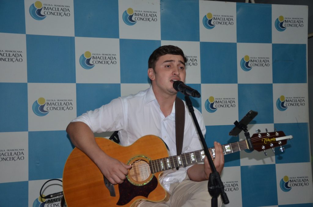 Veja as fotos do lançamento do livro: Pastoral Litúrgica do Pe. Fernando Lorenz