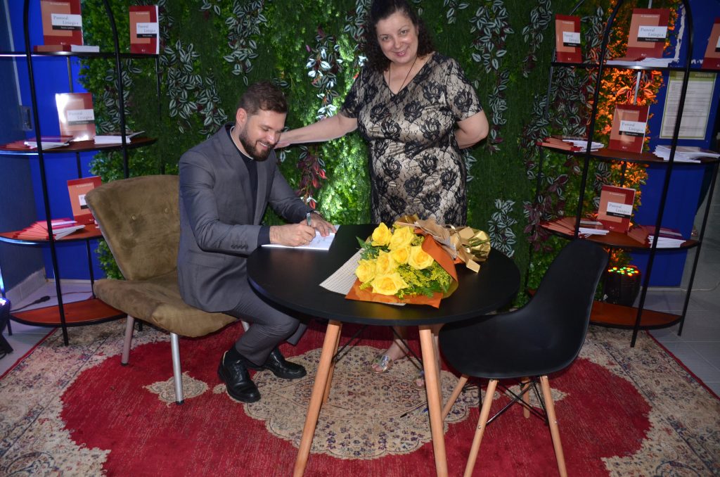 Veja as fotos do lançamento do livro: Pastoral Litúrgica do Pe. Fernando Lorenz