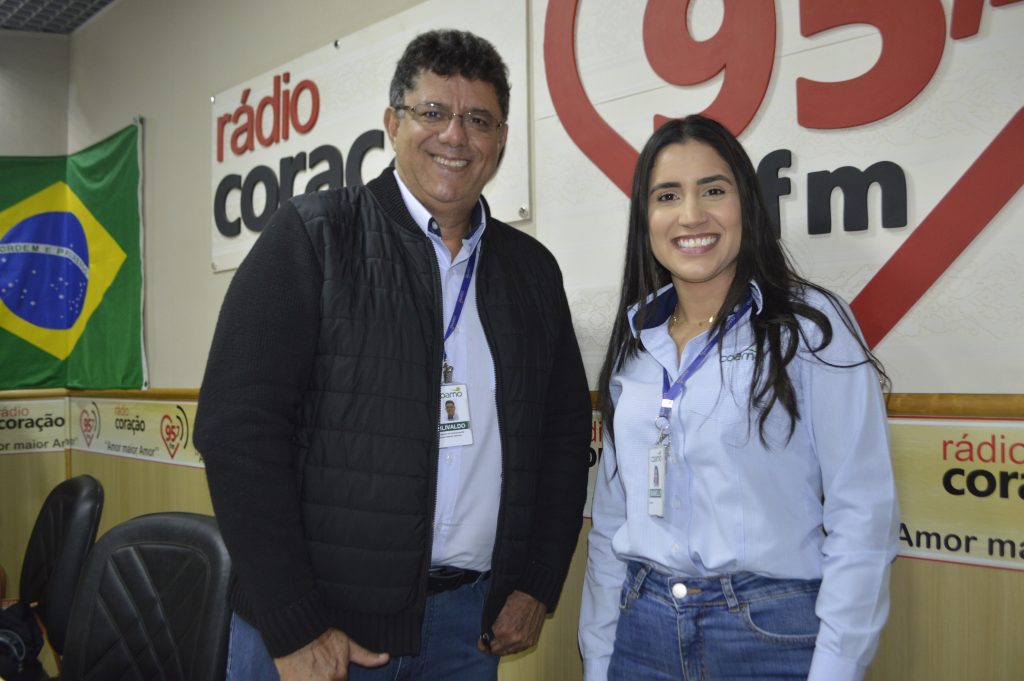 Membros da COAMO visitam Rádio Coração