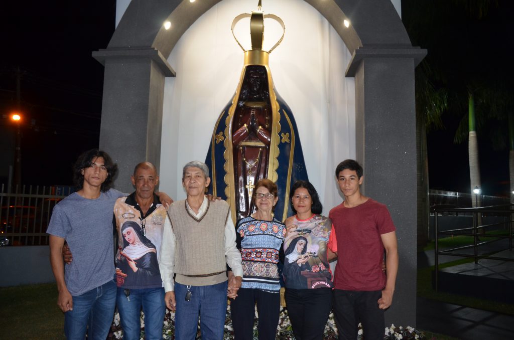 Paróquia de Dourados inaugura grandiosa imagem de Nossa Senhora Aparecida Paróquia de Dourados inaugura grandiosa imagem de Nossa Senhora Aparecida