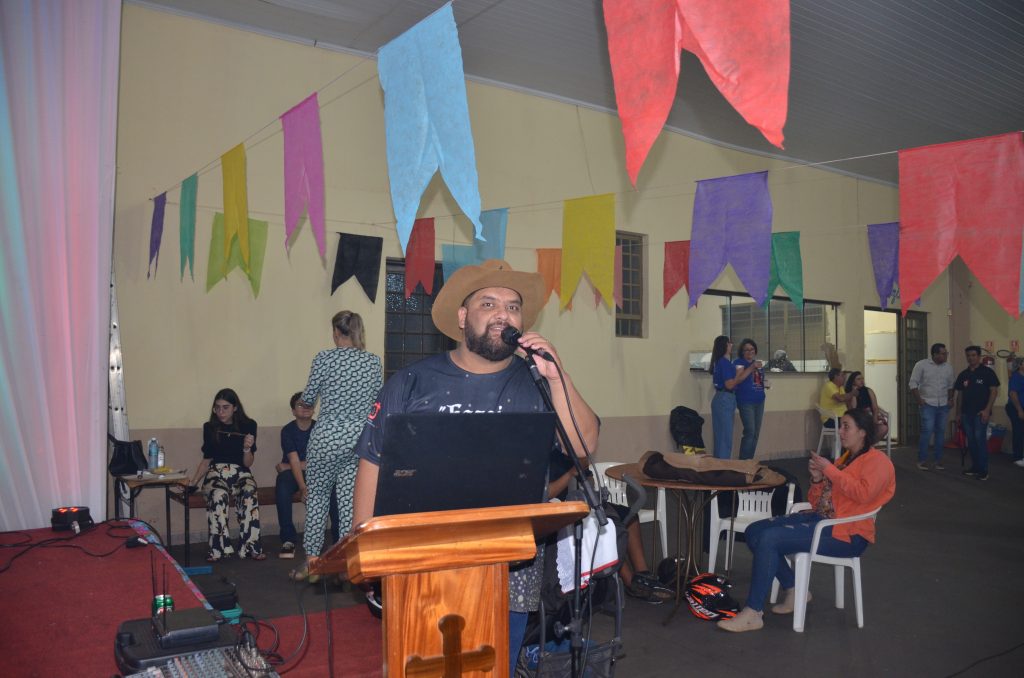 Paróquia de Dourados inaugura grandiosa imagem de Nossa Senhora Aparecida Paróquia de Dourados inaugura grandiosa imagem de Nossa Senhora Aparecida