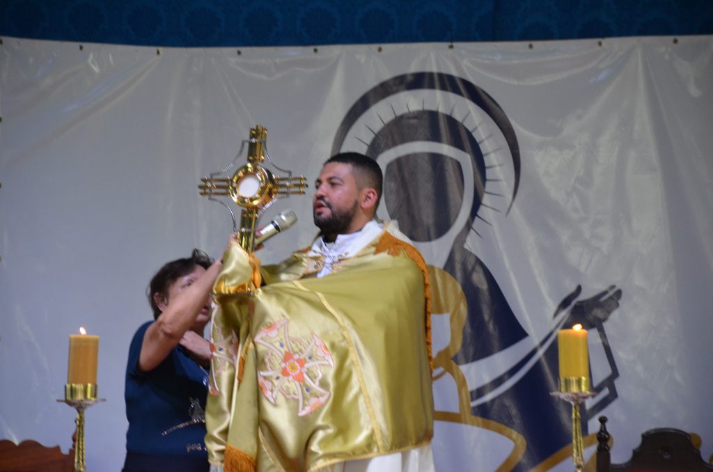 Dourados sedia 4° encontro do movimento das Mães que oram pelos Filhos do MS