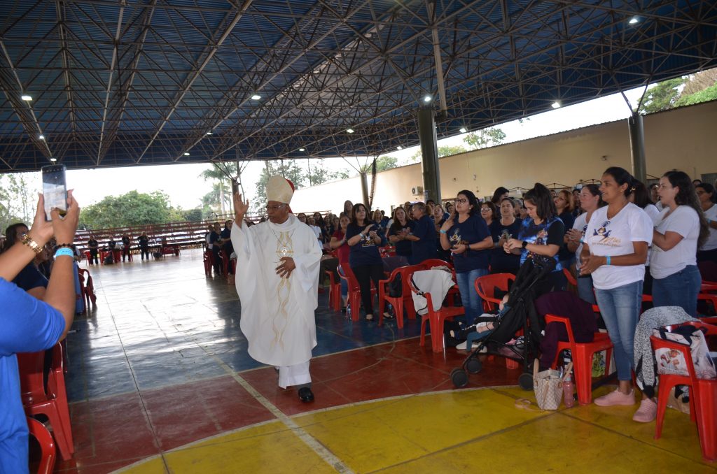 Dourados sedia 4° encontro do movimento das Mães que oram pelos Filhos do MS