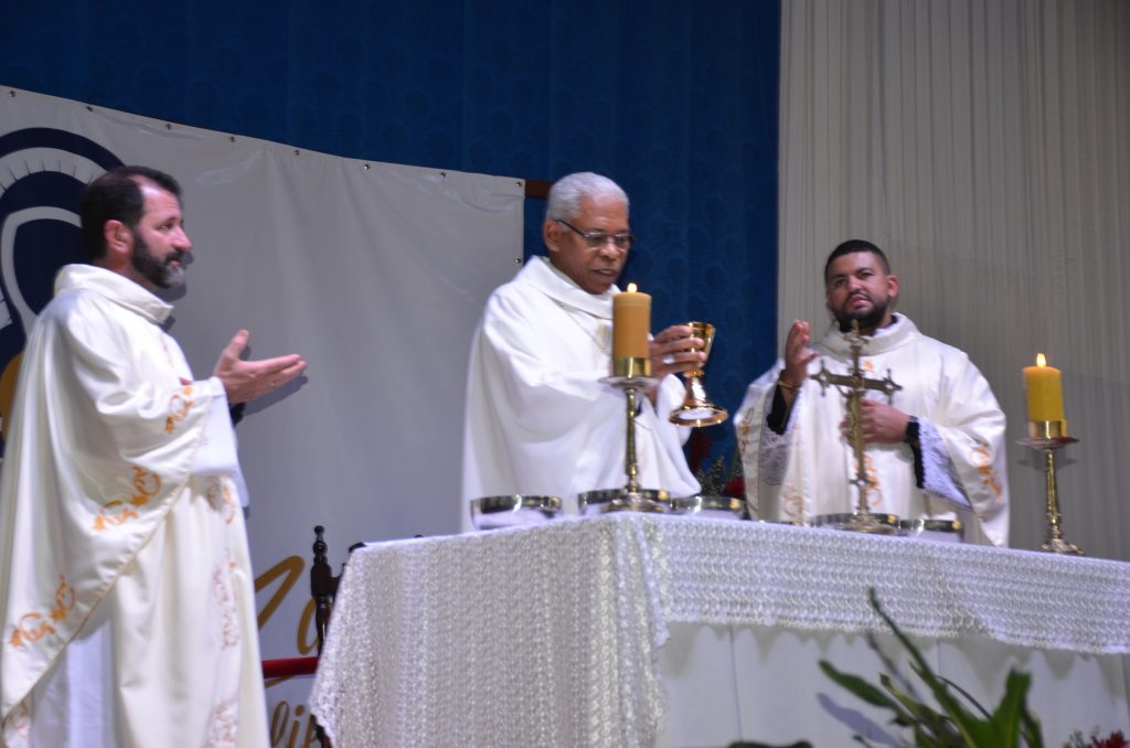 Dourados sedia 4° encontro do movimento das Mães que oram pelos Filhos do MS