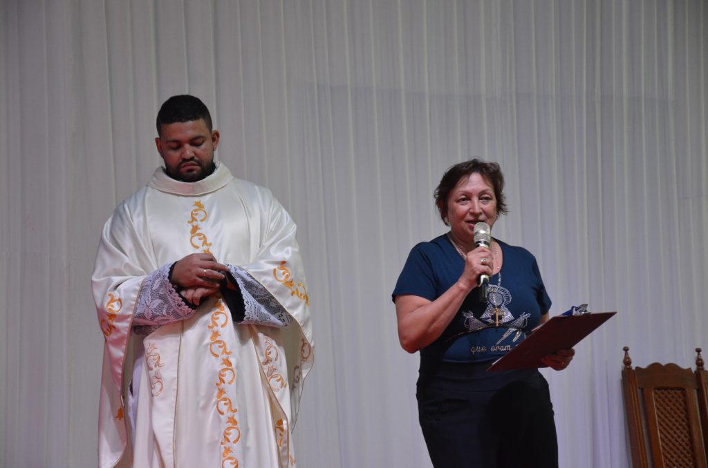 Dourados sedia 4° encontro do movimento das Mães que oram pelos Filhos do MS