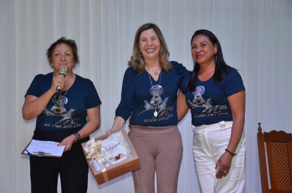 Dourados sedia 4° encontro do movimento das Mães que oram pelos Filhos do MS