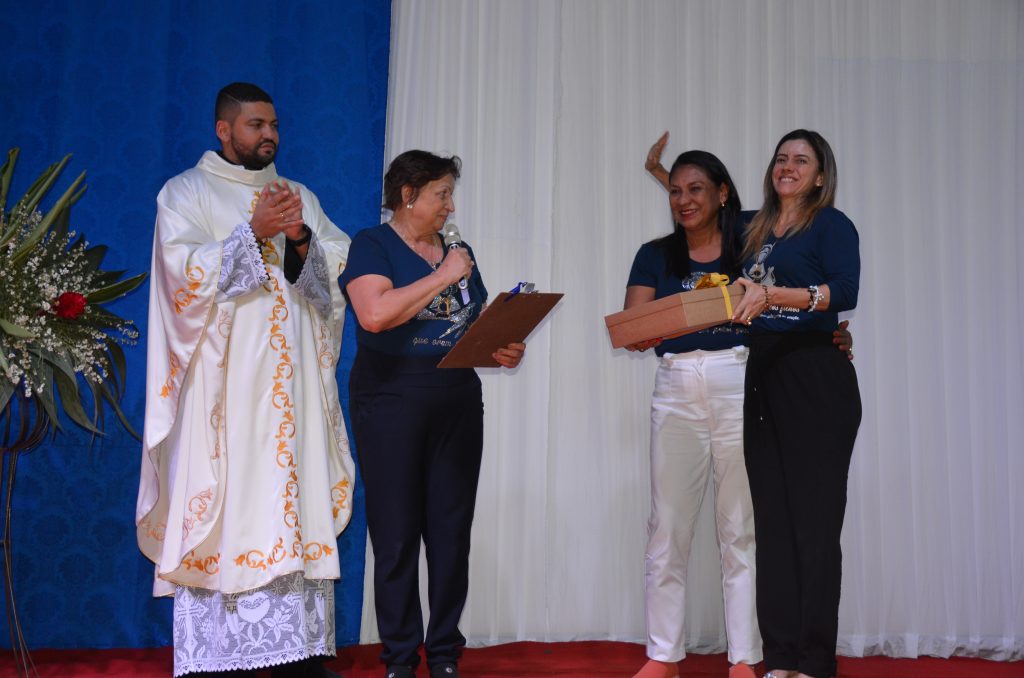 Dourados sedia 4° encontro do movimento das Mães que oram pelos Filhos do MS