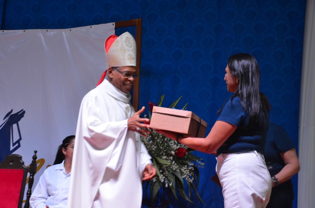 Dourados sedia 4° encontro do movimento das Mães que oram pelos Filhos do MS