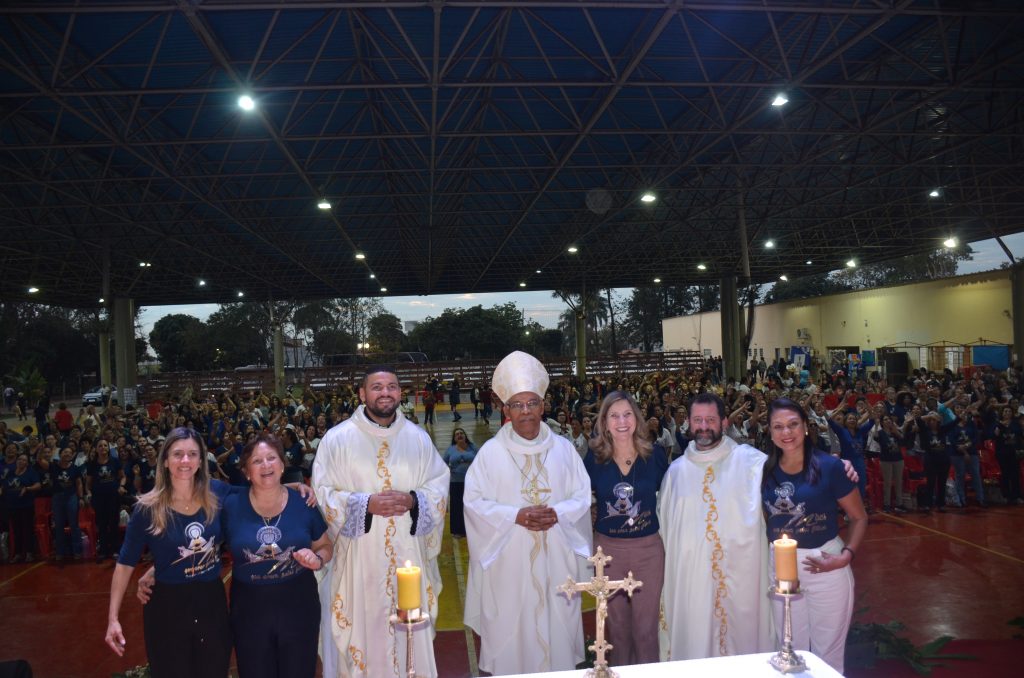 Dourados sedia 4° encontro do movimento das Mães que oram pelos Filhos do MS