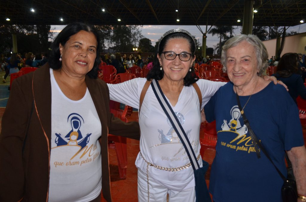 Dourados sedia 4° encontro do movimento das Mães que oram pelos Filhos do MS