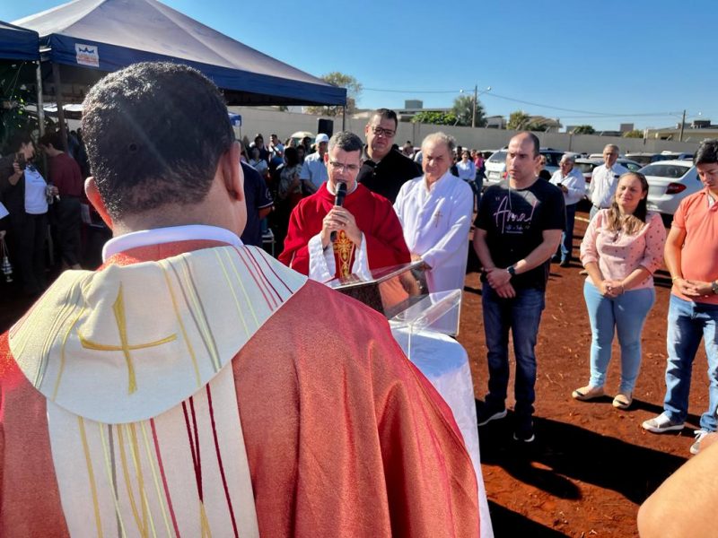 Prefeito Alan Guedes participa de missa campal que marca lançamento de novo santuário da Sagrado Coração de Jesus