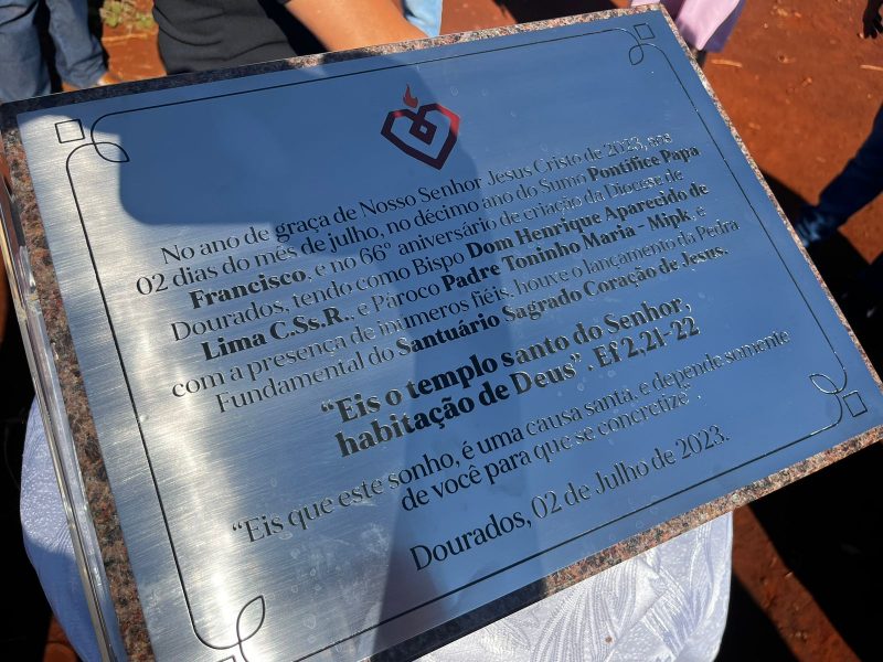 Prefeito Alan Guedes participa de missa campal que marca lançamento de novo santuário da Sagrado Coração de Jesus