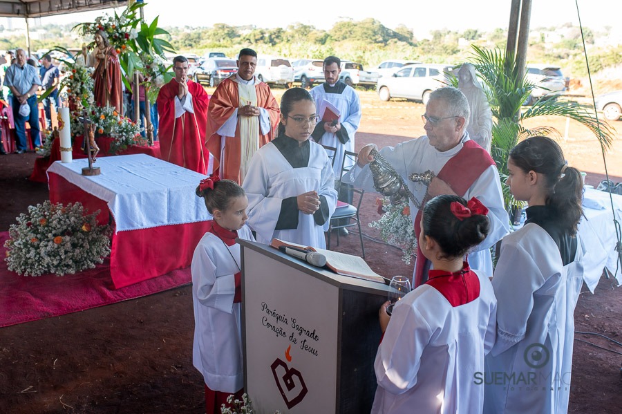 Prefeito Alan Guedes participa de missa campal que marca lançamento de novo santuário da Sagrado Coração de Jesus