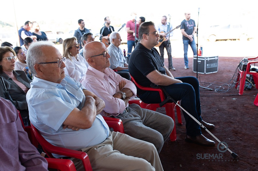 Prefeito Alan Guedes participa de missa campal que marca lançamento de novo santuário da Sagrado Coração de Jesus