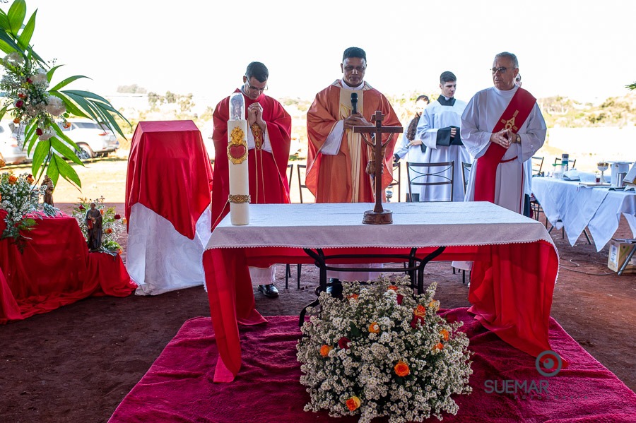 Prefeito Alan Guedes participa de missa campal que marca lançamento de novo santuário da Sagrado Coração de Jesus