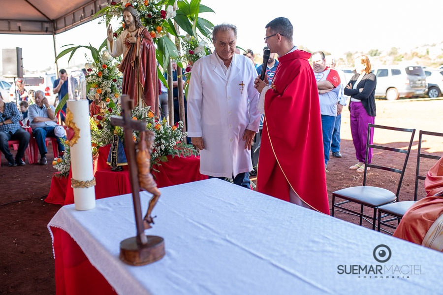 Prefeito Alan Guedes participa de missa campal que marca lançamento de novo santuário da Sagrado Coração de Jesus