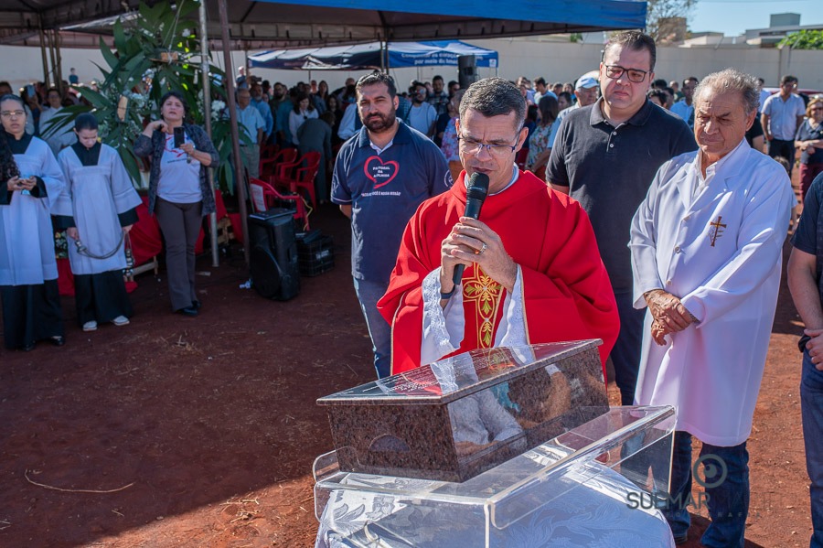 Prefeito Alan Guedes participa de missa campal que marca lançamento de novo santuário da Sagrado Coração de Jesus