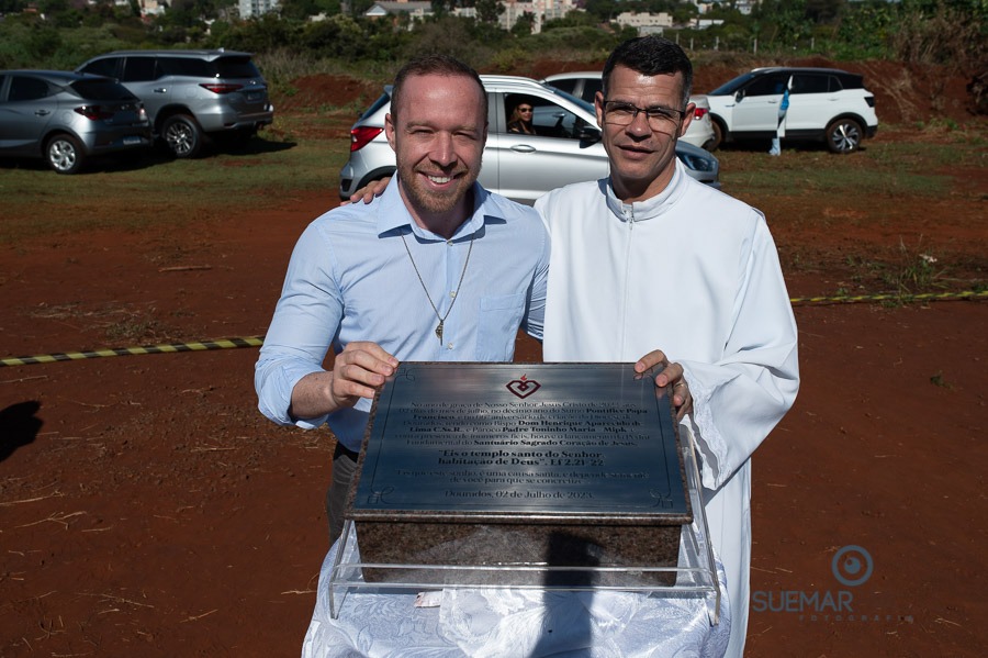 Prefeito Alan Guedes participa de missa campal que marca lançamento de novo santuário da Sagrado Coração de Jesus