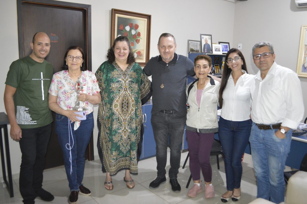 Ironi Spuldaro visita a Rádio Coração