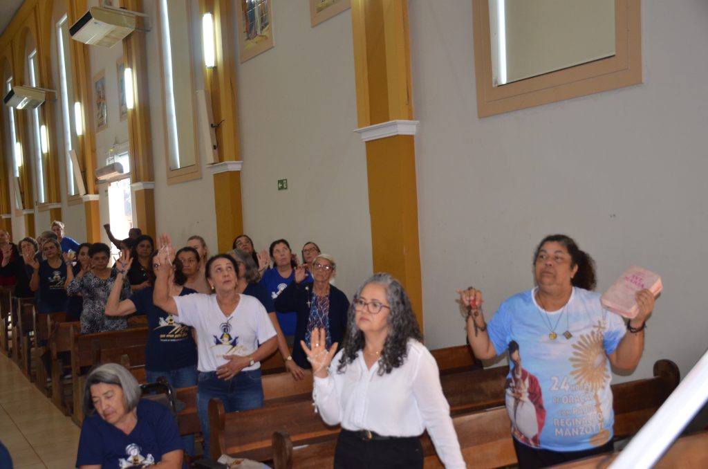 Fátima do Sul realiza 1° encontro paroquial do grupo das 'Mães que oram pelos Filhos'