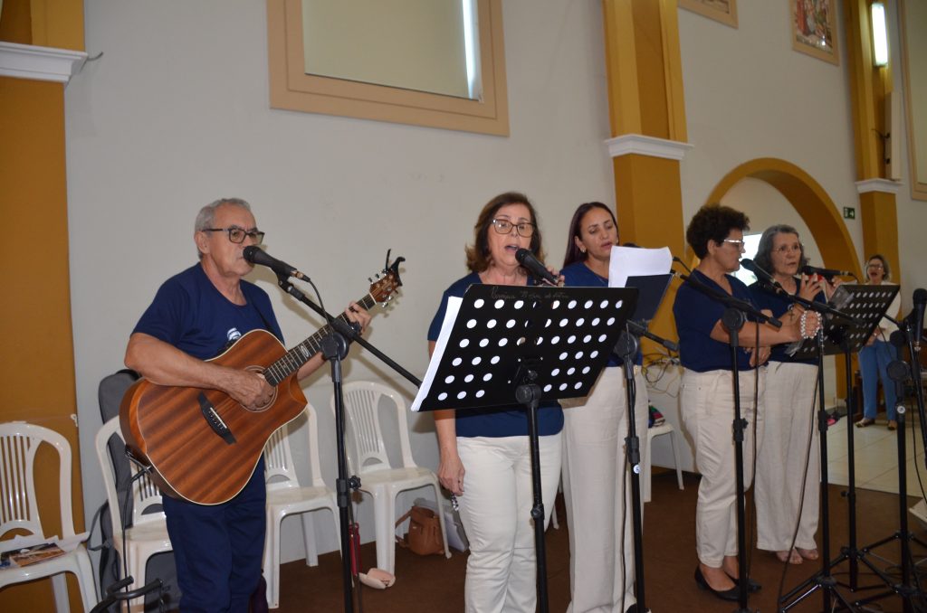 Fátima do Sul realiza 1° encontro paroquial do grupo das 'Mães que oram pelos Filhos'